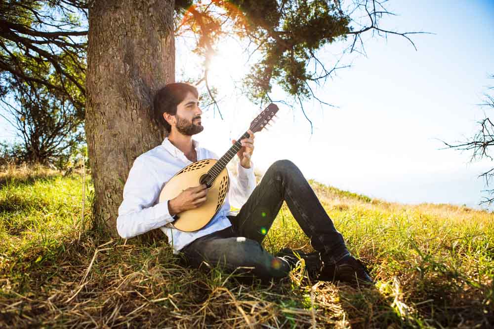 Mandolinist Alon Sariel