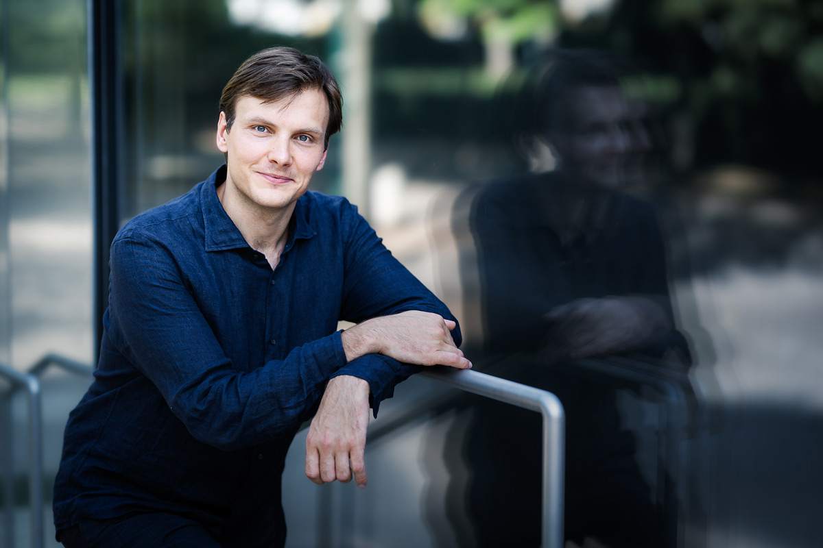 Vitali Alekseenok wird Chefdirigent der Deutschen Oper am Rhein