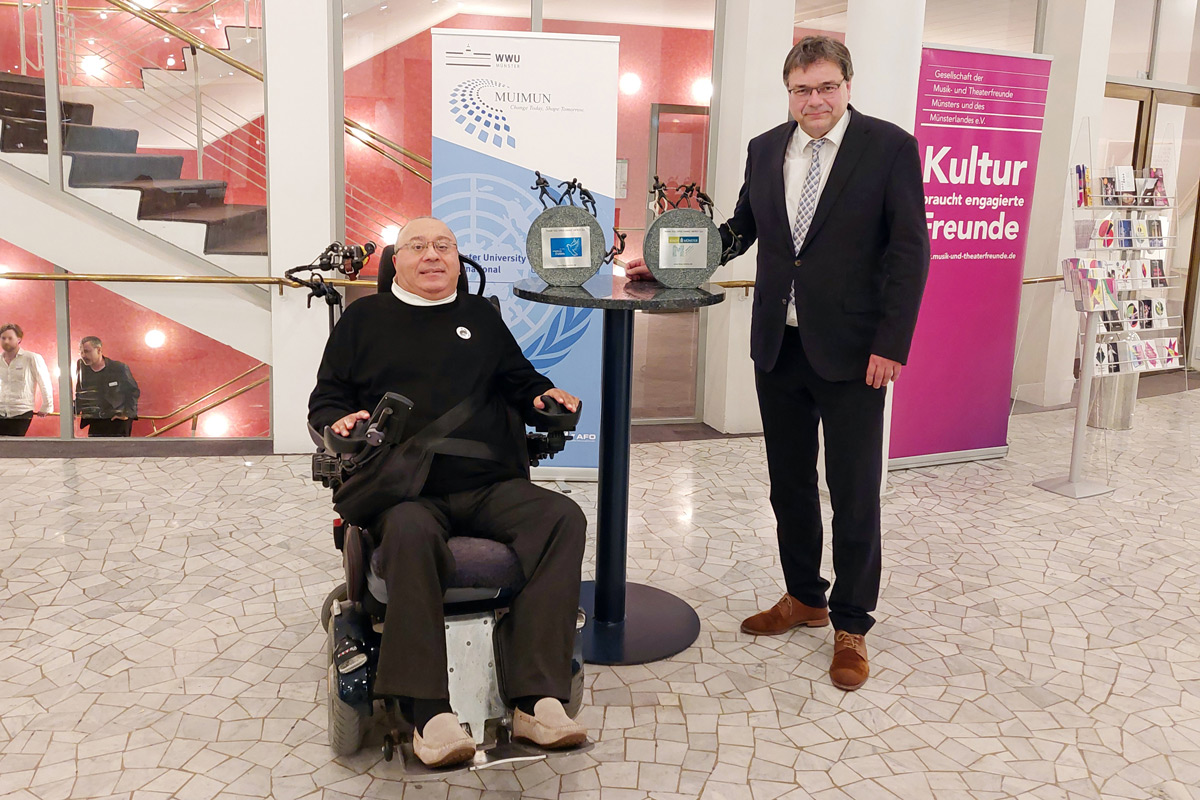 Stadt Münster erhält „Danke-Skulptur“