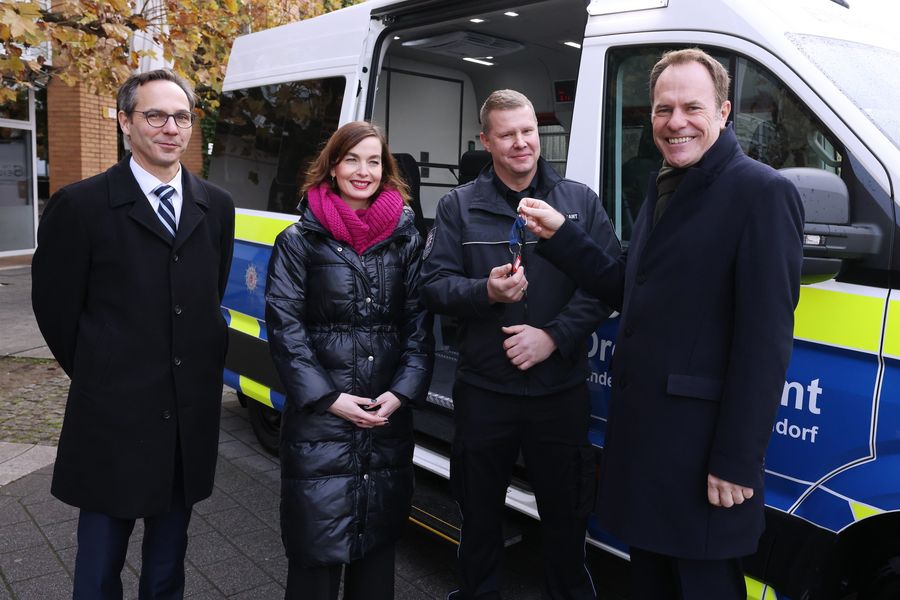 Düsseldorfer Ordnungsamt erhält neuen Einsatzleitwagen