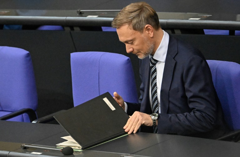 Finanzminister Lindner hält an Einhalten der Schuldenbremse 2024 fest