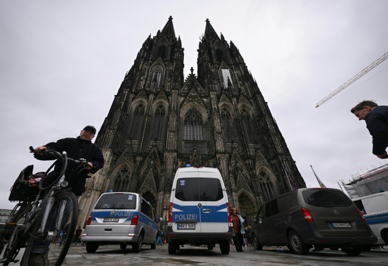 Kölner Polizei verstärkt nach Anschlagshinweis Kräfte zu Silvester