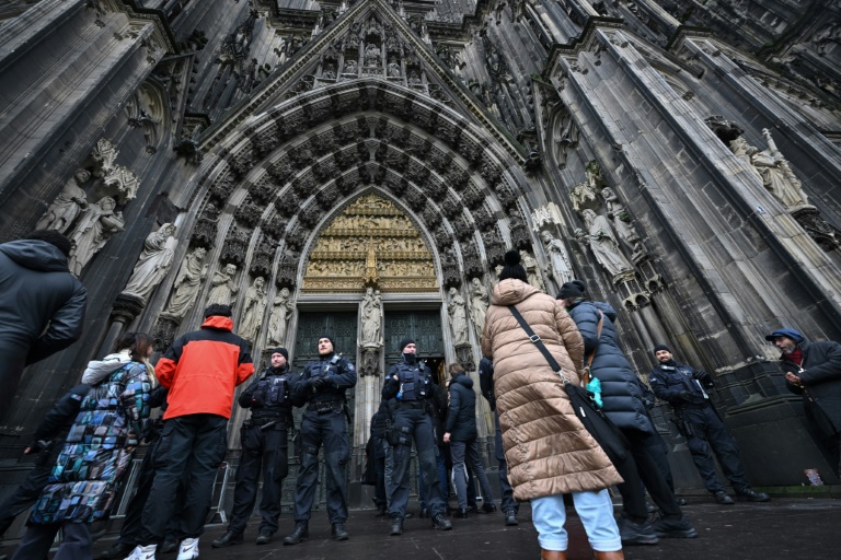 Sicherheitsmaßnahmen am Kölner Dom bis Neujahr verlängert