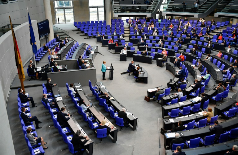 Bundestag setzt für 2023 erneut Schuldenbremse aus