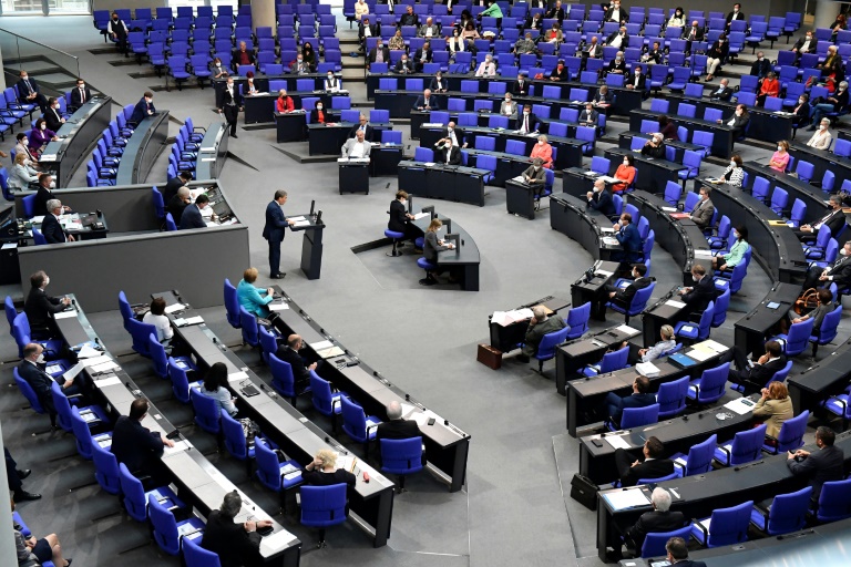 Bundestag hebt Obergrenze für Parteienfinanzierung erneut an