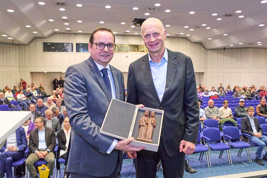 OB Kufen verabschiedet Vorstandsvorsitzenden der Stadtwerke Essen