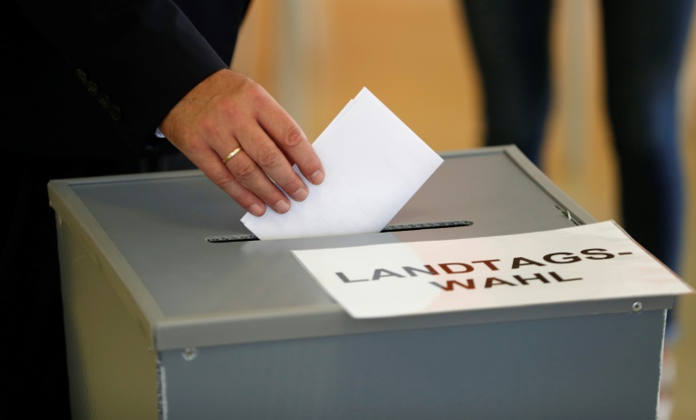 Umfrage sieht AfD in drei Ostländern vorn - Wagenknecht-Bündnis bei vier Prozent