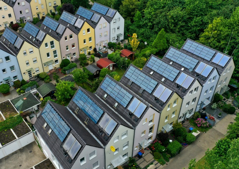 Branchenverband: 2023 mehr als eine Million neue Solaranlagen installiert