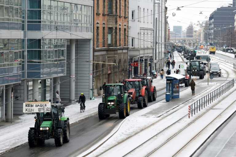 SPD fordert von Landwirten vor Spitzentreffen Verhandlungsbereitschaft