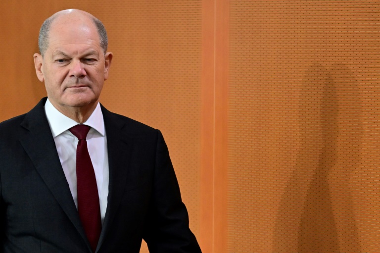 Scholz: "Als Bundeskanzler trage ich die Verantwortung für die Regierung. Punkt."