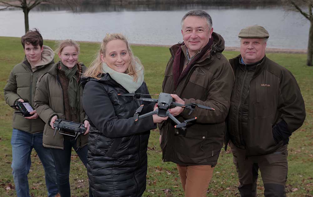 120 Rehkitze in Krefeld durch Thermografie-Drohne geschützt