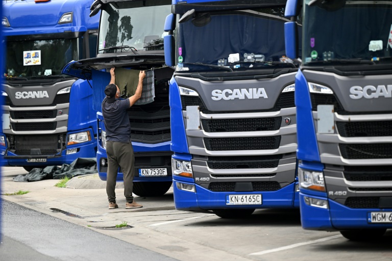 CO2-Ausstoß von Lkw und Bussen: Deutschland könnte strengere EU-Ziele blockieren