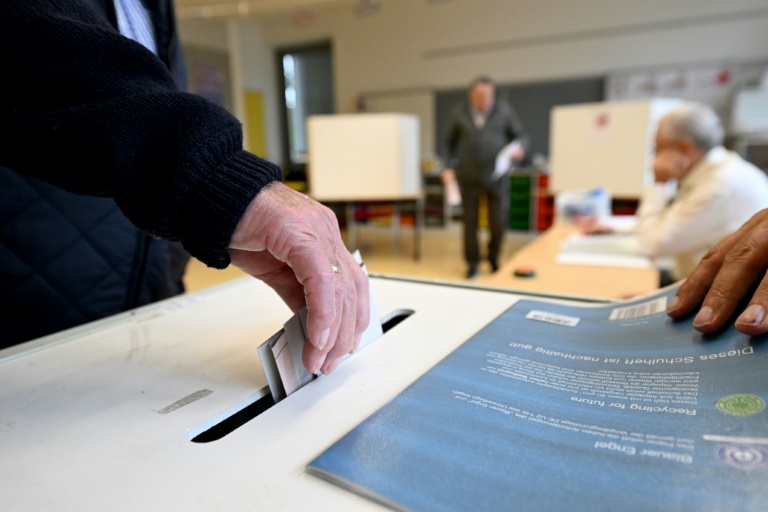 Mehrheit in Rheinland-Pfalz nimmt Demokratie als beste Staatsform wahr