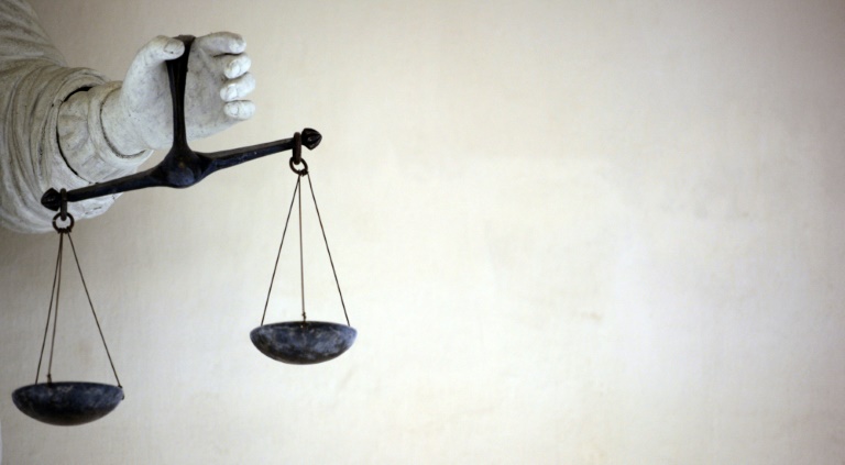 Prozess um Mord mit hochgiftigem Blauen Eisenhut: Angeklagter bestreitet die Tat