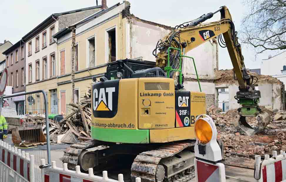 Krefeld reißt marode Wohnhäuser an der Gerberstraße ab