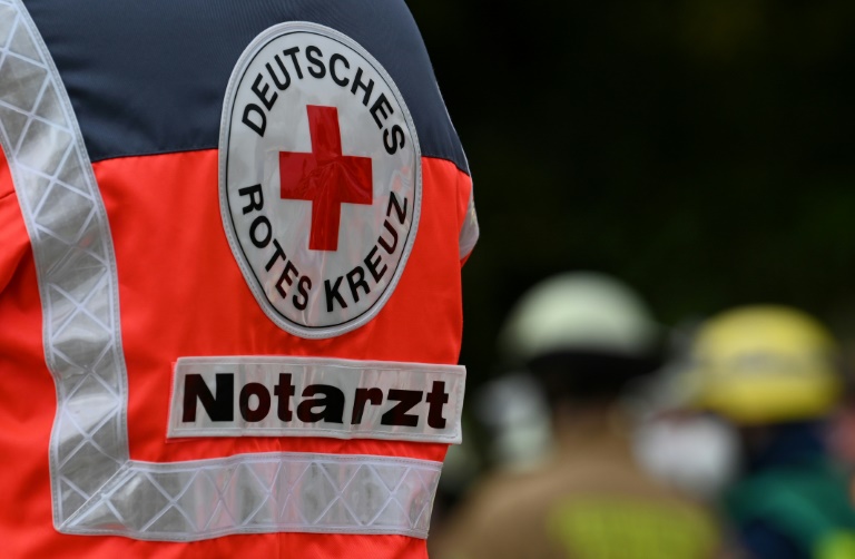21 Verletzte bei schwerem Busunfall auf Autobahn 44 in Nordrhein-Westfalen