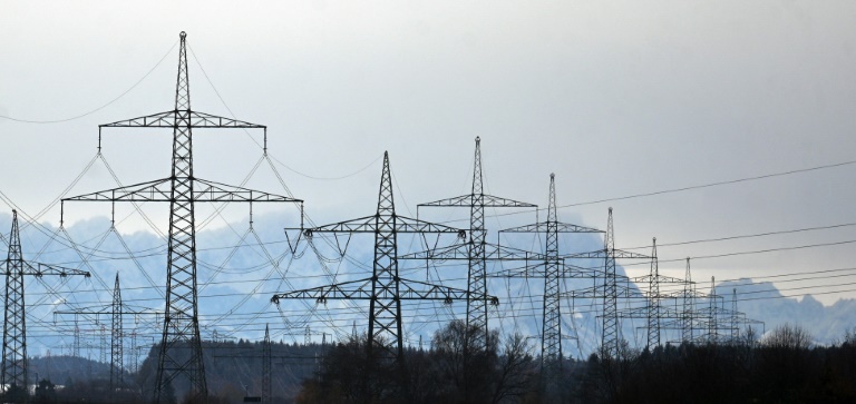 Bundesnetzagentur plant fünf neue lange Stromtrassen