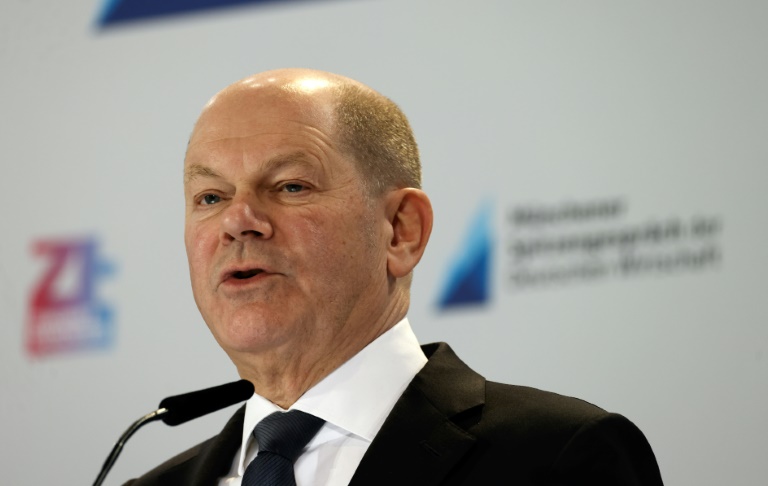 Wirtschaftsverbände legen Scholz Reformvorschläge vor - Kanzler fordert mehr Zuversicht