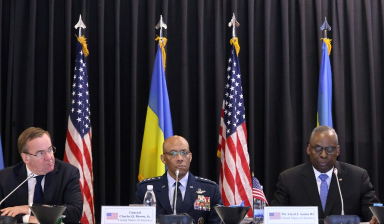 US-Verteidigungsminister: "Freie Welt wird die Ukraine nicht scheitern lassen"