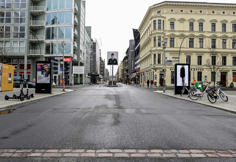 Mann stirbt nach Schüssen nahe Checkpoint Charlie in Berlin