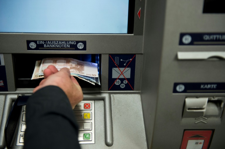 Eine Festnahme bei Durchsuchung wegen Geldautomatensprengung in Hessen