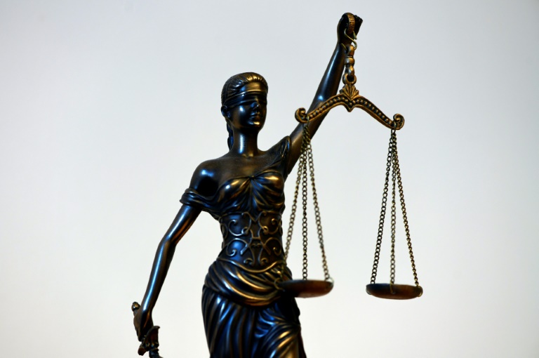 Prozess um Doppelmord in Memmingen: Angeklagter räumt Tötung von Ehepaar ein