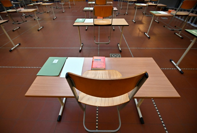 Politik-Abiturprüfungen in Niedersachsen nach Einbruch in Schule gestoppt
