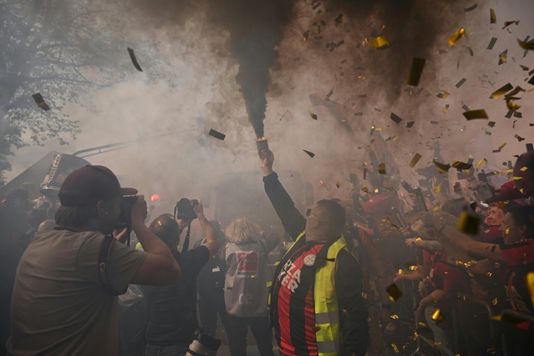 Fußballstreit über höhere Polizeigebühren beschäftigt Bundesverfassungsgericht