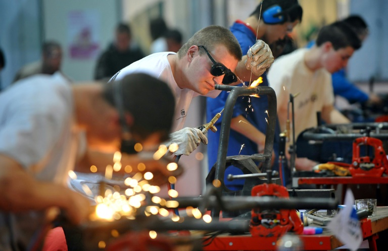 Zahl neuer Verträge in der dualen Ausbildung 2023 gestiegen