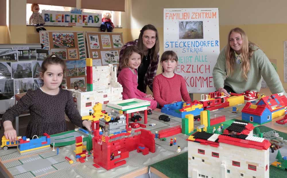Krefeld: Kinder bauen Quartier im Miniaturformat nach