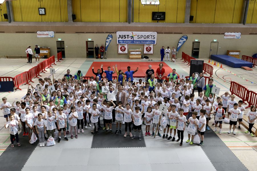 314 Grundschulkinder bei der Talentiade in Düsseldorf