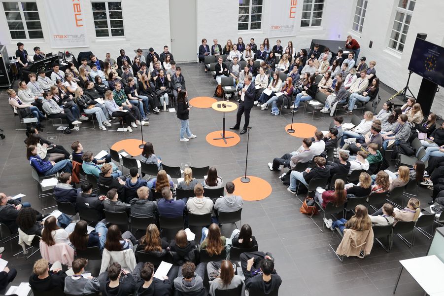 Düsseldorfer Jugend diskutiert über Europa