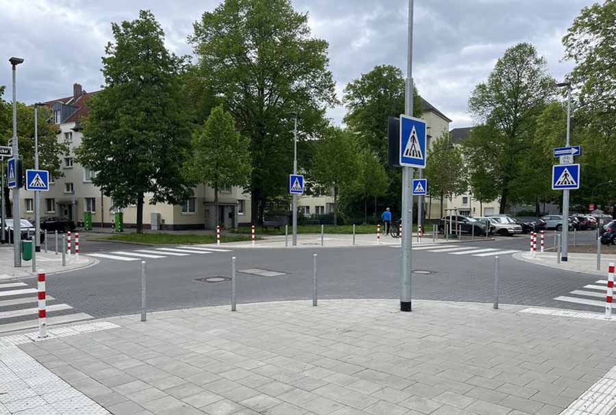 Zebrastreifen für sicheren Schulweg in Düsseldorf-Bilk