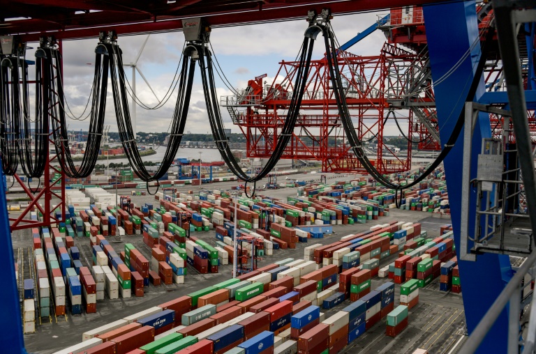 Gut 1000 Hafen-Beschäftigte streiken in Hamburg - Tarifpartner verhandeln