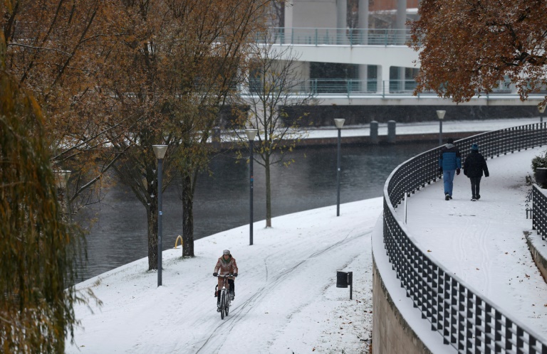 TÜV-Umfrage: Vor allem Radfahrer und Fußgänger im Straßenverkehr benachteiligt