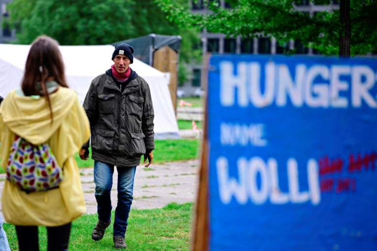 Klimastreik in Berlin: Aktivist im Hungerstreik in Krankenhaus eingeliefert