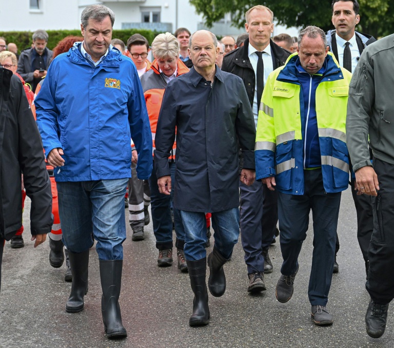 Bundeskanzler Scholz stellt Hochwasseropfern in Bayern Hilfe in Aussicht