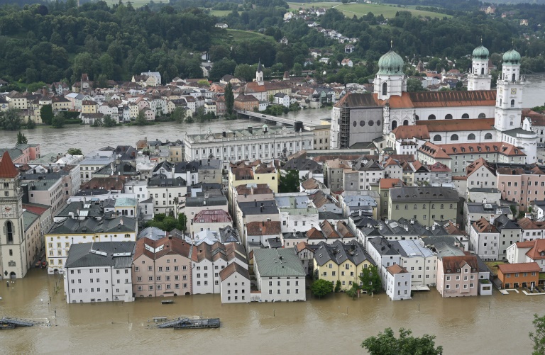 Lage in bayerischen Hochwassergebieten entspannt sich allmählich weiter