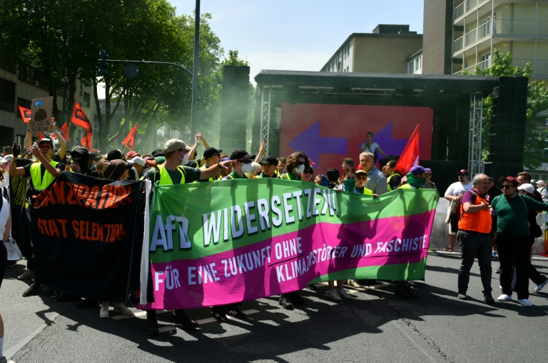 Veranstalter: Über 50.000 Menschen nehmen an Großdemonstration gegen AfD teil