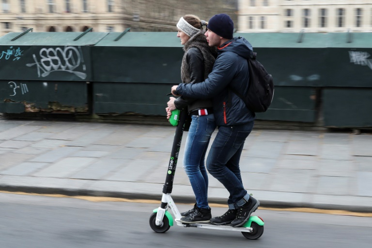 Polizeigewerkschaft kritisiert Ministeriums-Pläne für neue E-Scooter-Regeln