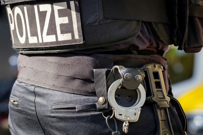 Polizist schießt auf mit Messer bewaffneten Mann in Bayern