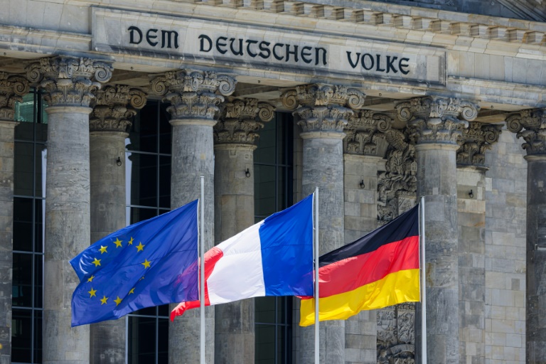 Ergebnis der Frankreich-Wahl beunruhigt deutsche Politik - Kritik an Macron