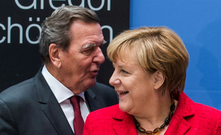 "Besondere Gegnerin": Schröder gratuliert Merkel zum 70. Geburtstag