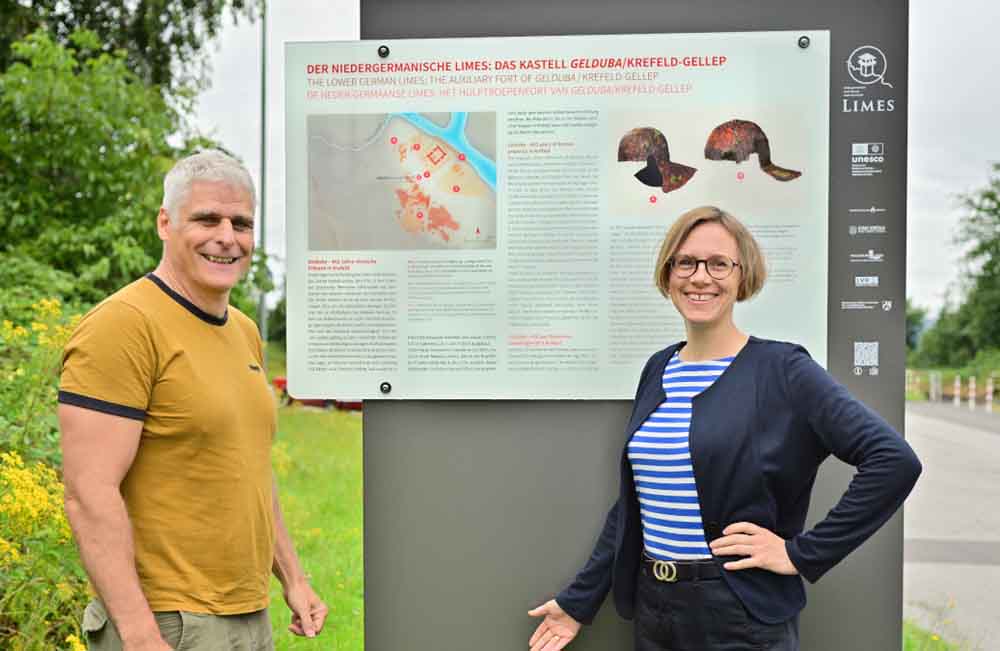 Neue Informationstafel am Kastell-Areal in Krefeld