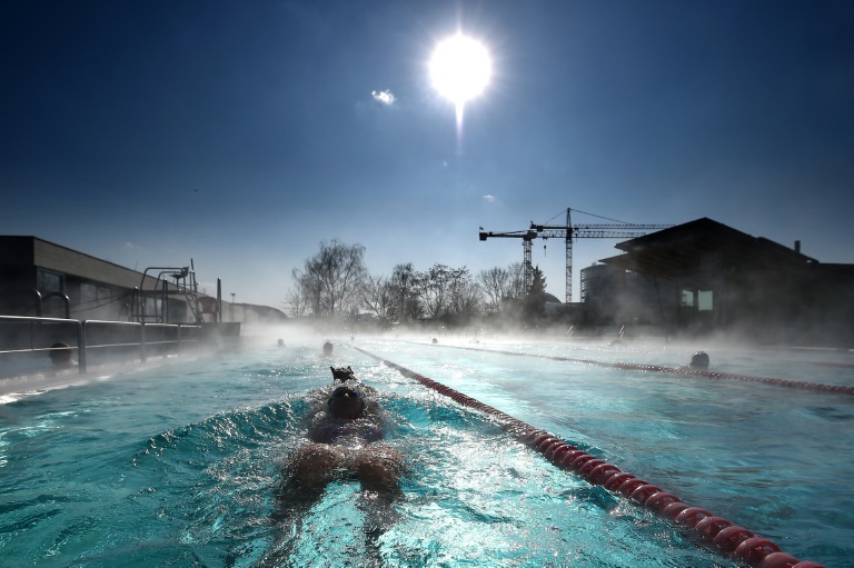 Oben ohne im Schwimmbad: Mehrheit der Deutschen laut "Playboy"-Umfrage dafür