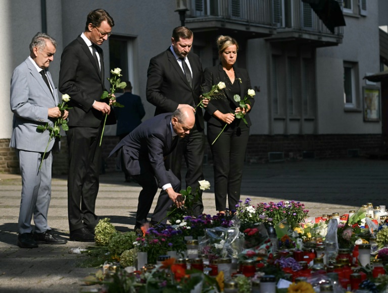 Solingen: Scholz kündigt rasche Verschärfung des Waffenrechts an - Treffen mit Merz