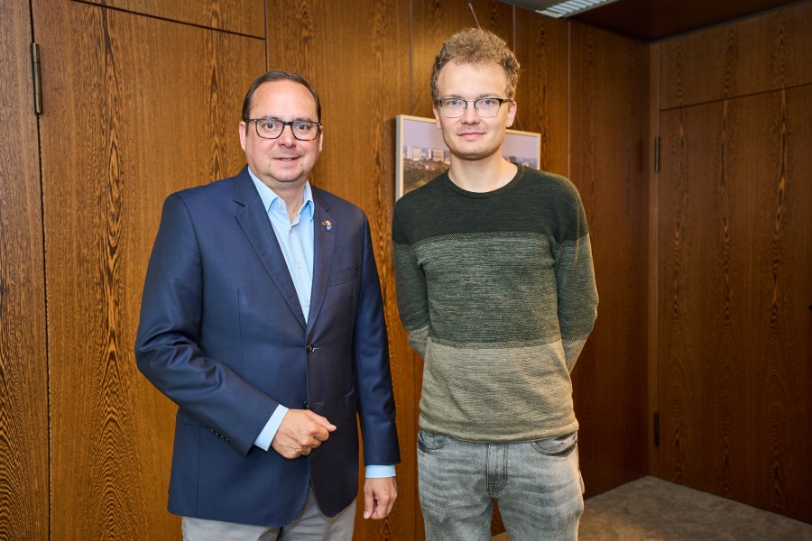 Geiger Dmytro Udovychenko im Essener Rathaus