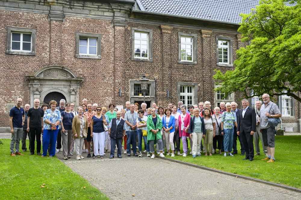 Rundfahrt durch den Rhein-Kreis Neuss mit Landrat Petrauschke