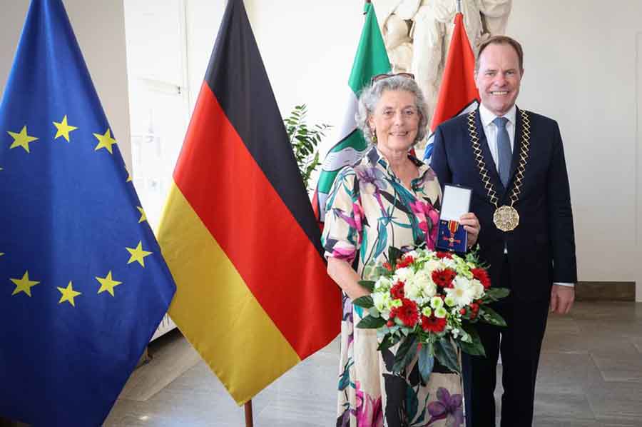 Bundesverdienstkreuz für Dr. Anne-José Paulsen