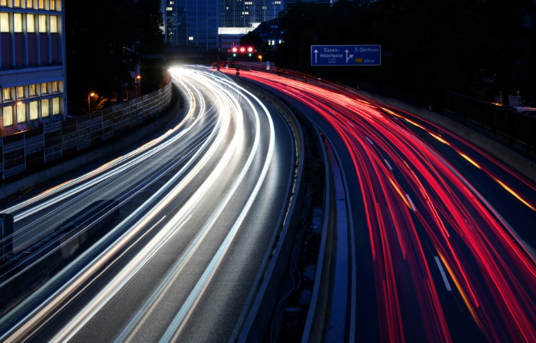 Rätselhafter Unfall in Hamburg: Fußgängerin stirbt nach Kollision auf Autobahn